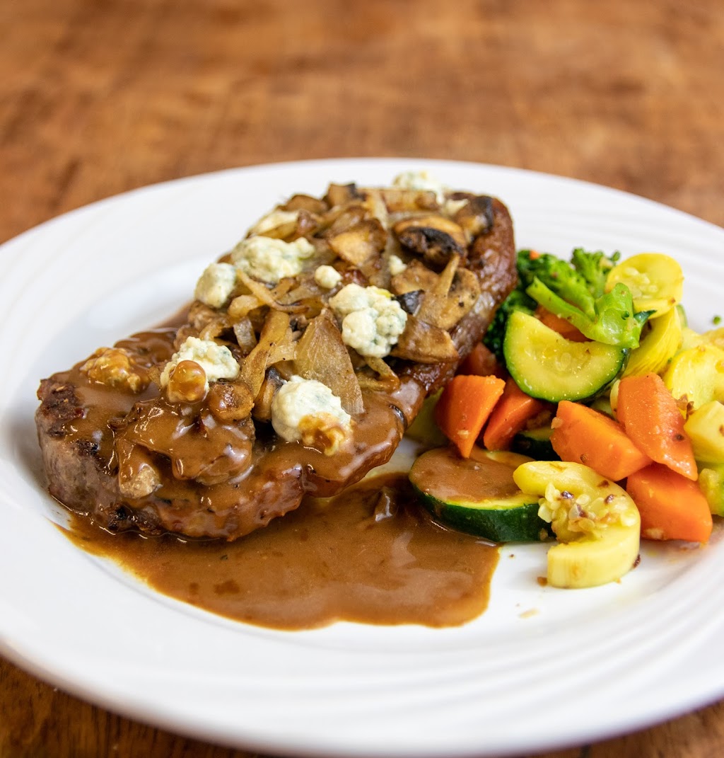 Fly & Grill 1977 | restaurant | 6565 Collins Ave, Miami Beach, FL 33141, USA | 3056312054 OR +1 305-631-2054