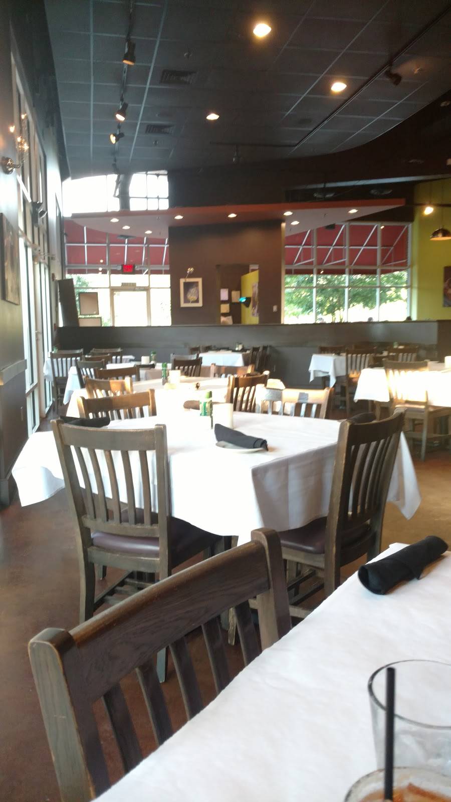 Mezza Luna | restaurant | 2724 Carl T Jones Dr SE, Huntsville, AL 35802, USA | 2566502514 OR +1 256-650-2514