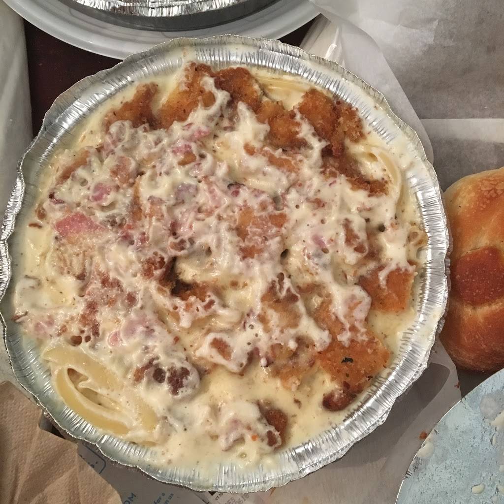 Genaros pizzeria | meal delivery | 18-12 College Point Blvd, Flushing, NY 11356, USA | 7183091096 OR +1 718-309-1096