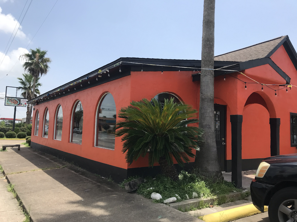 Restaurante La Bendicion | restaurant | 4040 Gulfway Dr, Port Arthur, TX 77642, USA | 4095480348 OR +1 409-548-0348