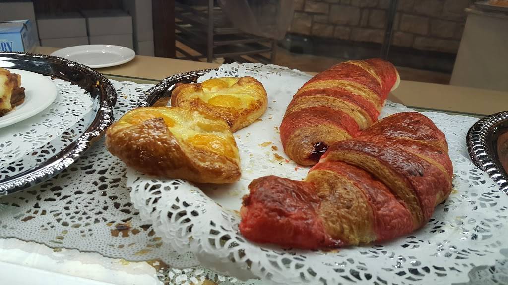 La Chatelaine French Bakery and Bistro | restaurant | 1550 W Lane Ave, Columbus, OH 43221, USA | 6144881911 OR +1 614-488-1911