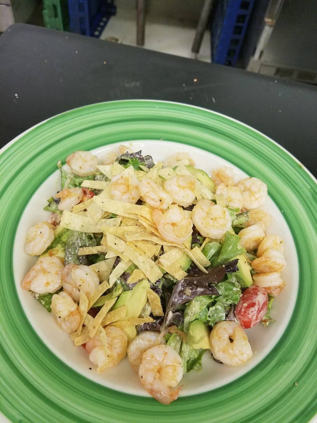 Bayonne Patio Bar & Grille | restaurant | 31 Cottage St, Bayonne, NJ 07002, USA | 2016883144 OR +1 201-688-3144