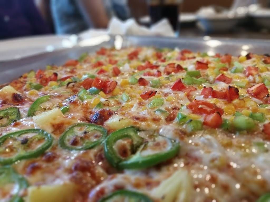 Julios Pizza | restaurant | 17538 Pioneer Blvd, Artesia, CA 90701, USA | 5628096360 OR +1 562-809-6360