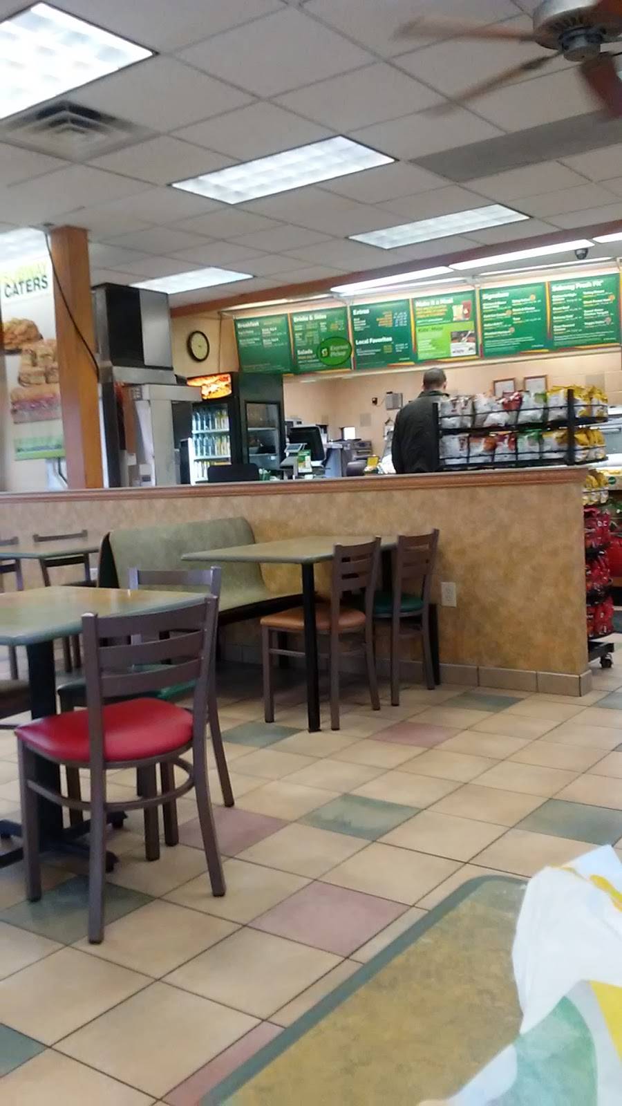 Subway | restaurant | 3810 Mormon Coulee Rd, La Crosse, WI 54601, USA | 6087877676 OR +1 608-787-7676
