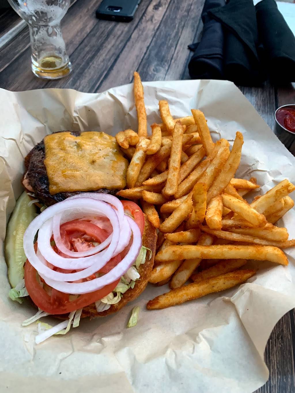 Oskar Blues Boulder Taproom | restaurant | 921 Pearl St, Boulder, CO 80302, USA | 7206451749 OR +1 720-645-1749