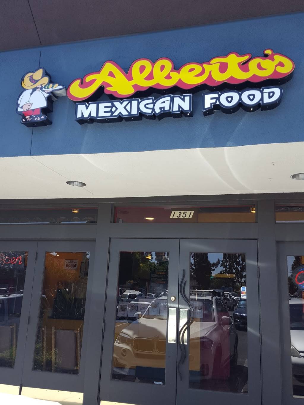 Albertos Mexican Food | restaurant | 1351 Foothill Blvd, La Verne, CA 91750, USA | 9095966321 OR +1 909-596-6321