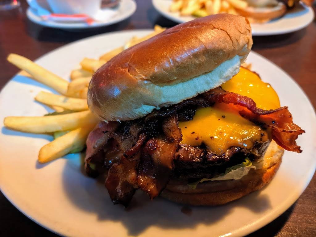 Old Chicago | restaurant | 3190 New Center Point, Colorado Springs, CO 80922, USA | 7195918994 OR +1 719-591-8994