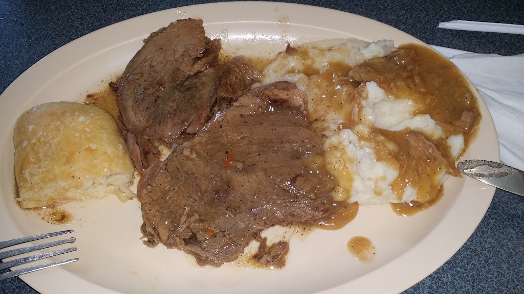 Country Platter Restaurant | restaurant | 700 Ruby St, Cleveland, MS 38732, USA | 6628467051 OR +1 662-846-7051