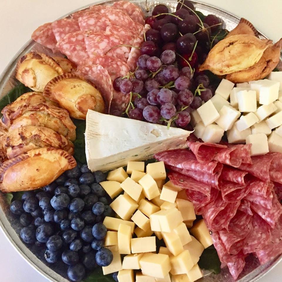 Joyces Market And Cafe | restaurant | 2717 E Union St, Seattle, WA 98122, USA | 2063229140 OR +1 206-322-9140