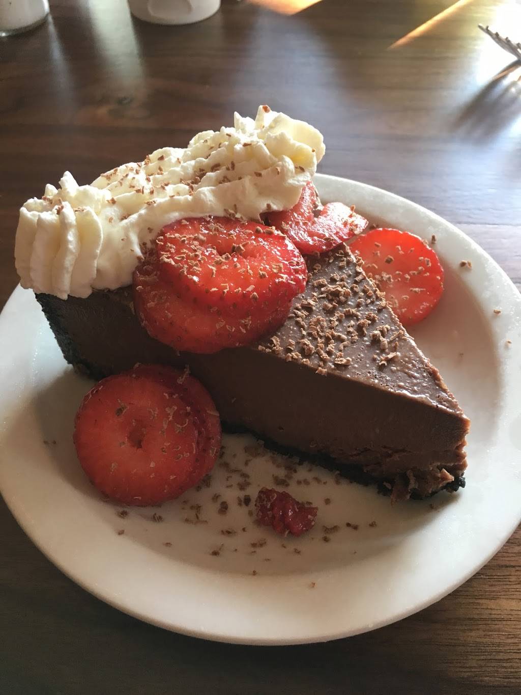 The Original Copper Cellar Restaurant | restaurant | 1807 Cumberland Ave, Knoxville, TN 37916, USA | 8656733411 OR +1 865-673-3411