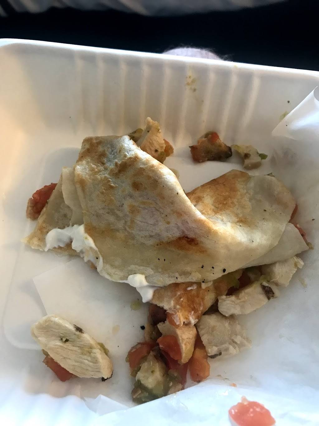 Quesada Burritos & Tacos | restaurant | 648 Dixon Rd, Etobicoke, ON M9W 1J1, Canada | 4162460008 OR +1 416-246-0008