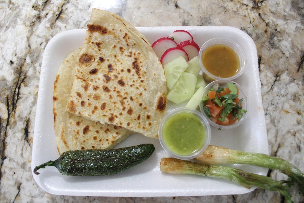 YAQUESITAS HOT DOG Y MÁS | restaurant | 1706 N Country Club Dr, Mesa, AZ 85201, USA | 4802335366 OR +1 480-233-5366