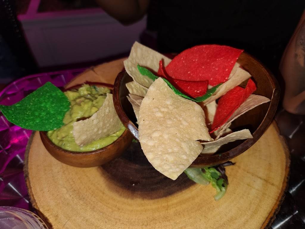 Roof top Republica | restaurant | 160 Dyckman St, New York, NY 10040, USA | 6468959444 OR +1 646-895-9444