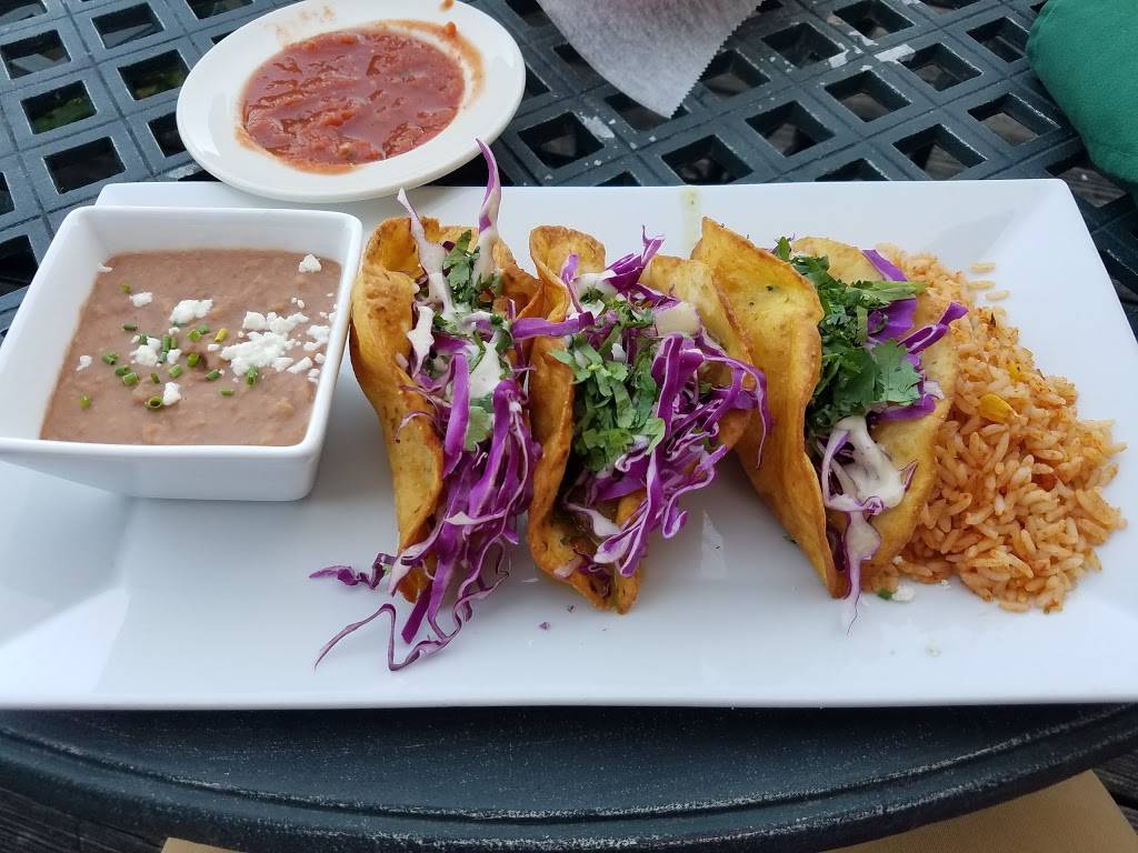 Joses Cantina | restaurant | 1101 N State St, St Ignace, MI 49781, USA | 9066431519 OR +1 906-643-1519