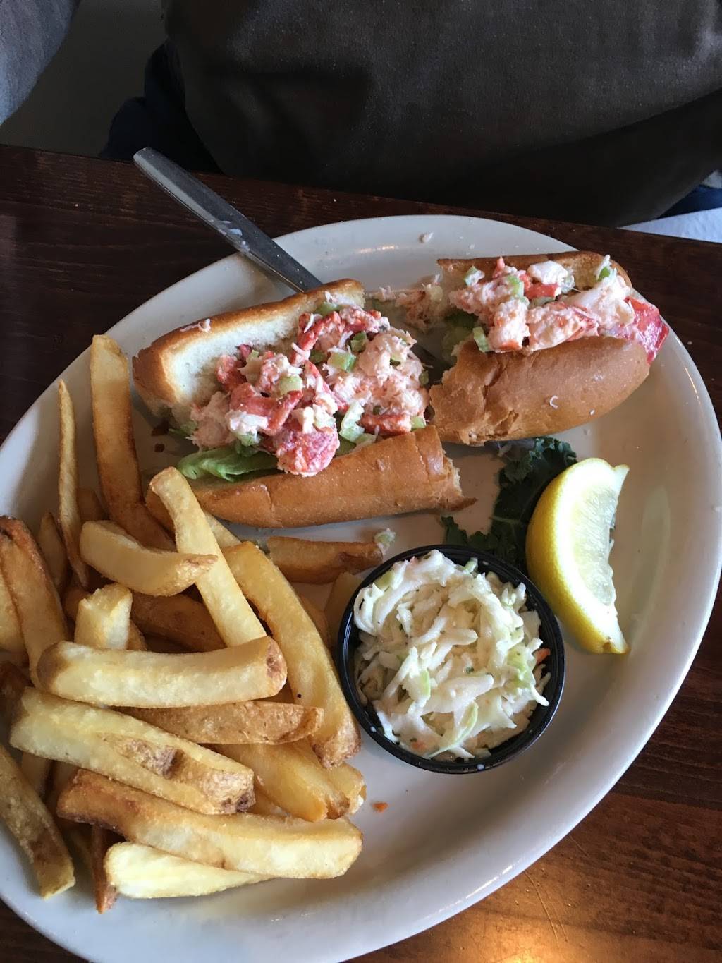 Dan’s Carriage Inn & Saloon | night club | 1065 Tower Hill Rd, North Kingstown, RI 02852, USA | 4012940466 OR +1 401-294-0466