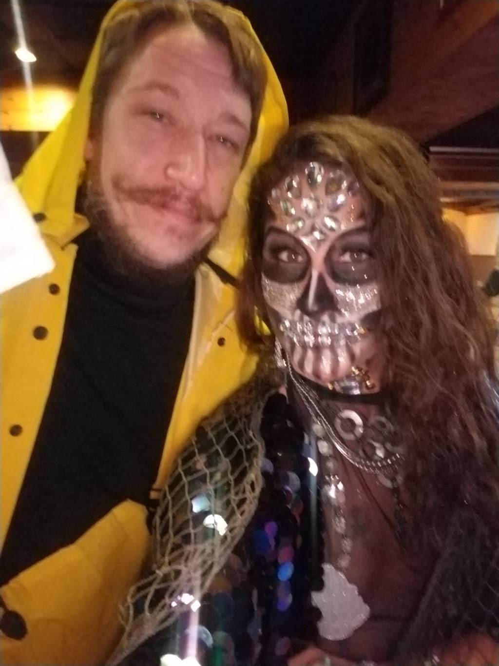 Smileys Pub | night club | 39 N 8th St, Richmond, IN 47374, USA | 7659626388 OR +1 765-962-6388