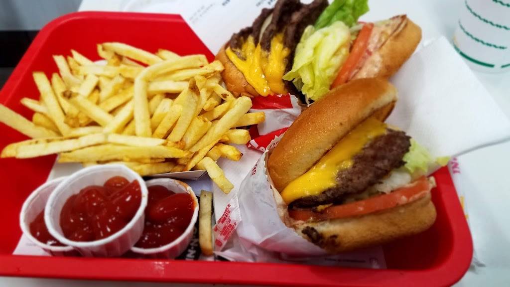 In-N-Out Burger | restaurant | 1371 Grand Ave, Covina, CA 91724, USA | 8007861000 OR +1 800-786-1000