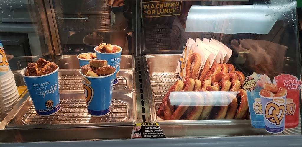 Auntie Annes | bakery | 800 Commons Dr, Oxford, PA 19363, USA | 6109981860 OR +1 610-998-1860
