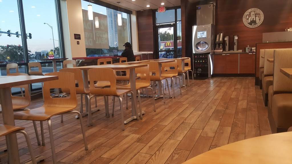 Wendys | restaurant | 198 S Independence Blvd, Virginia Beach, VA 23462, USA | 7574993171 OR +1 757-499-3171