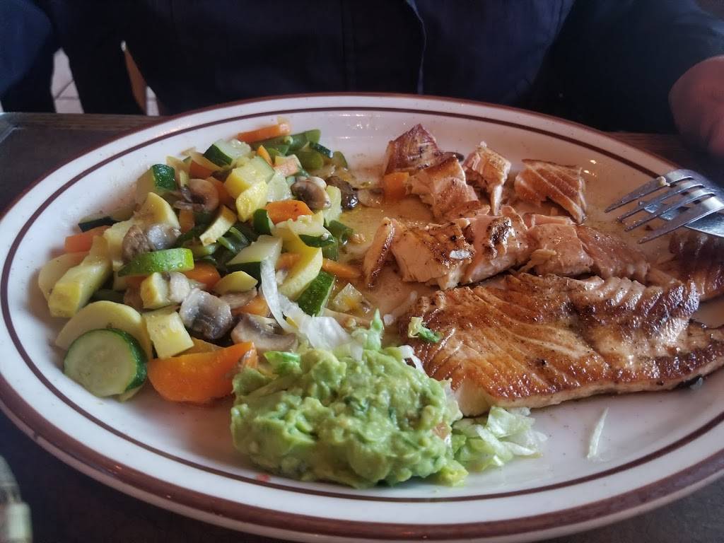 Viva Zapatas Mexican Restaurant & Cantina | restaurant | 3826 E Craig Rd, North Las Vegas, NV 89030, USA | 7026438888 OR +1 702-643-8888