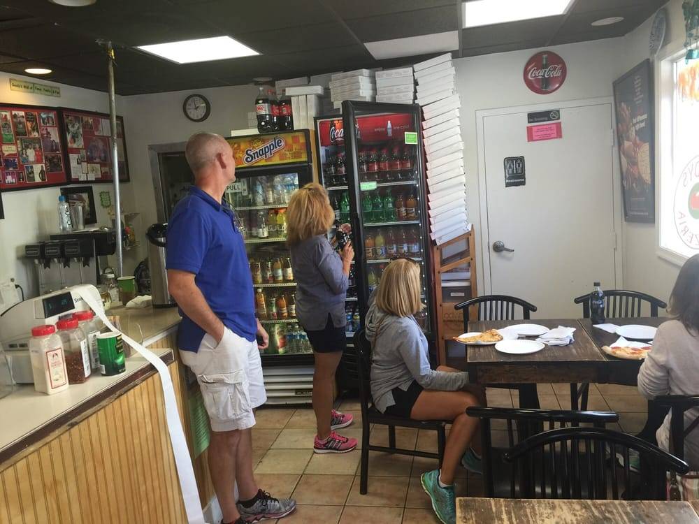 Goodys Pizza | meal takeaway | 3125 Wilson Blvd, Arlington, VA 22201, USA | 7032437992 OR +1 703-243-7992