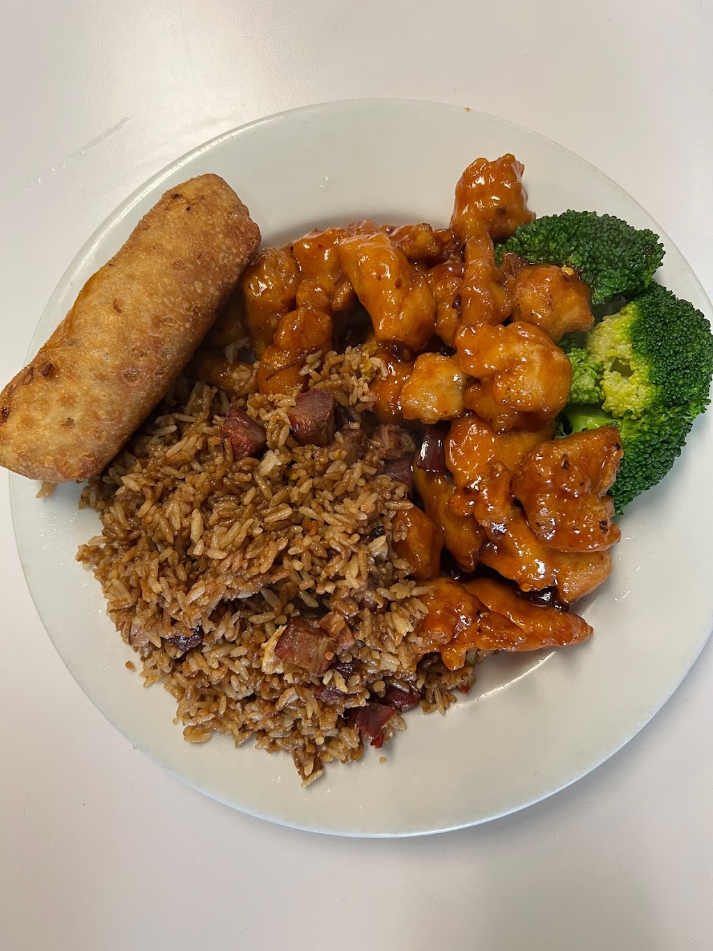 Feng Lee Garden | restaurant | 1626 Main St, Palmyra, ME 04965, USA | 2073684838 OR +1 207-368-4838