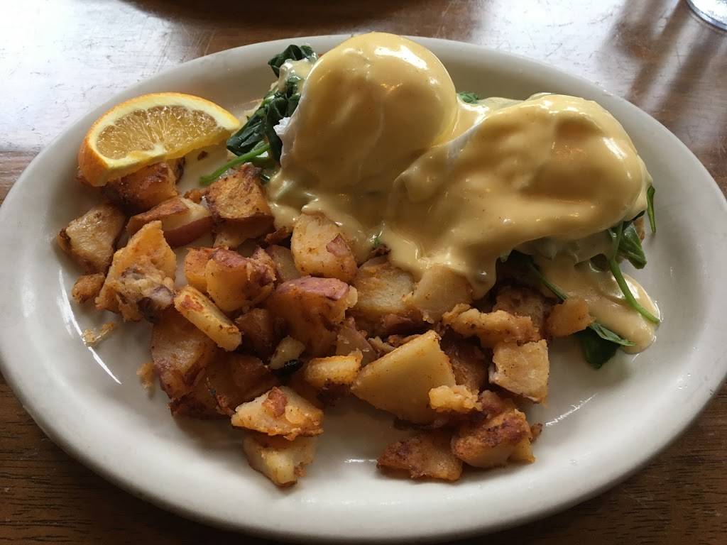 Garden Grill | restaurant | 17132 CA-116, Guerneville, CA 95446, USA | 7078693922 OR +1 707-869-3922