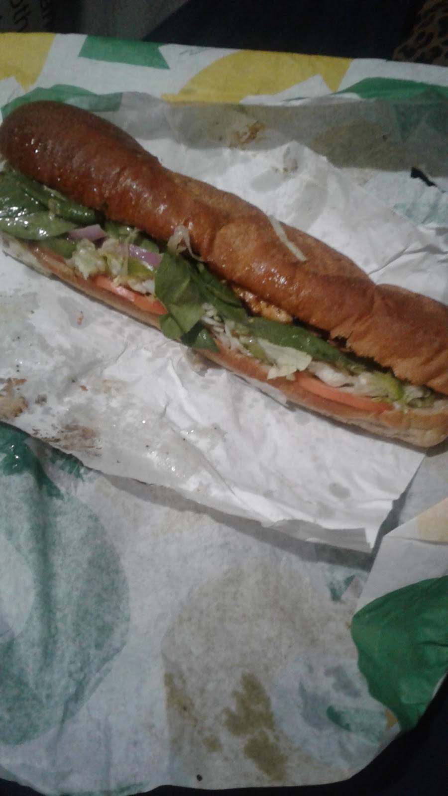 Subway | restaurant | 249 W Mitchell Ave, Cincinnati, OH 45232, USA | 5135414331 OR +1 513-541-4331