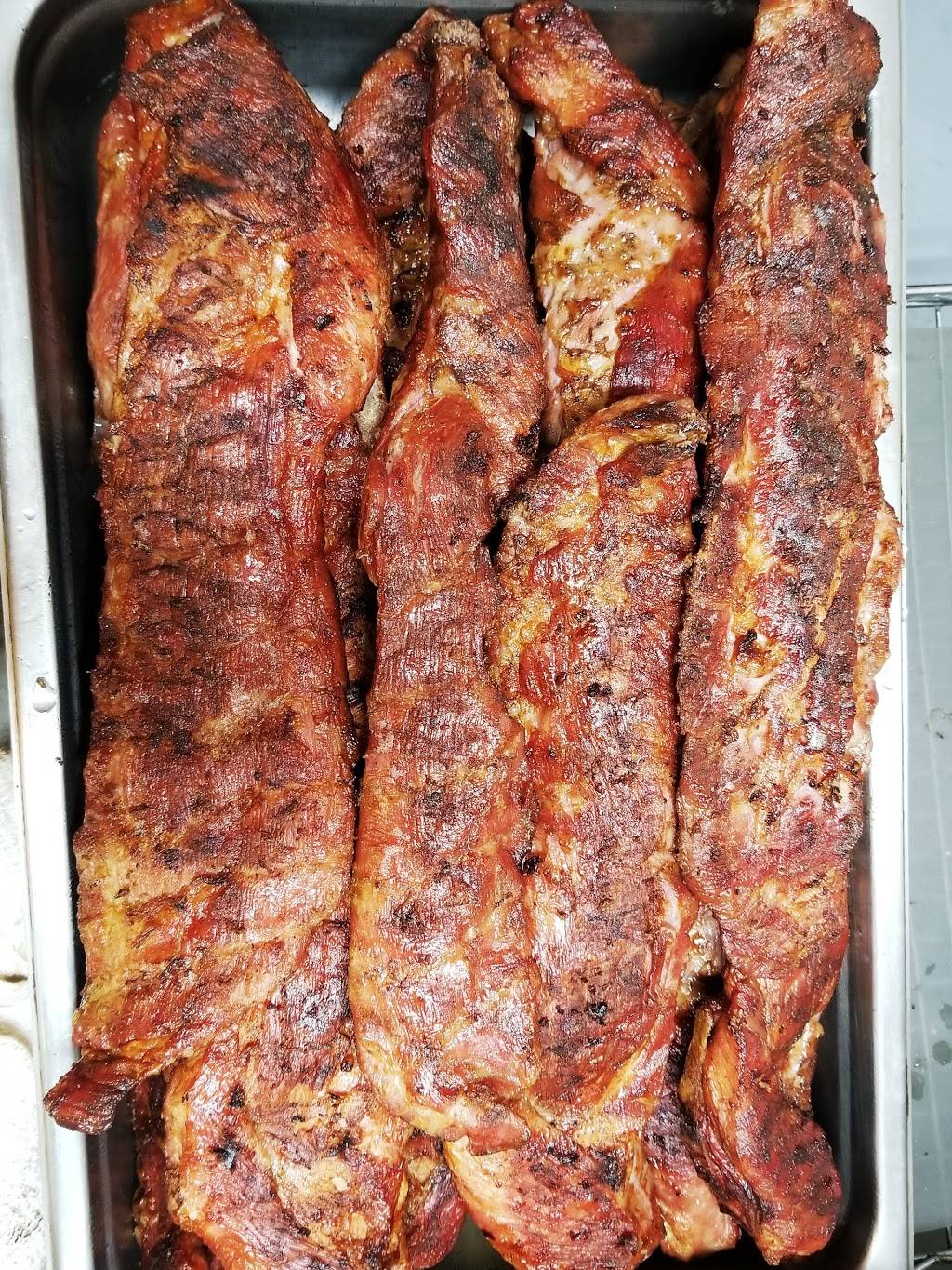 T Ts Barbecue | restaurant | 436 South Western Avenue, Peoria, IL 61605, USA | 3097506392 OR +1 309-750-6392