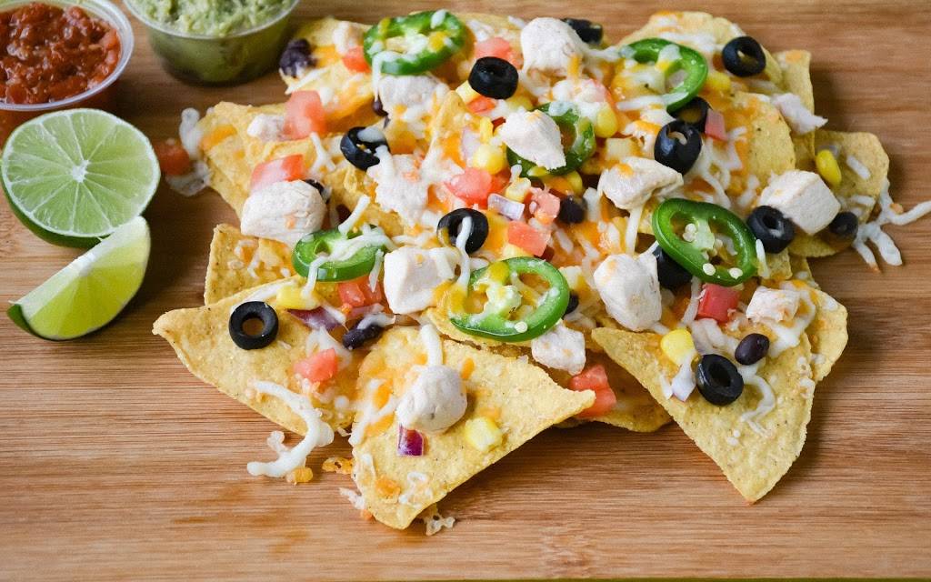 Restaurant Nachos | restaurant | 2949 Boulevard des Promenades, Sainte-Marthe-sur-le-Lac, QC J0N 1P0, Canada | 5796334455 OR +1 579-633-4455