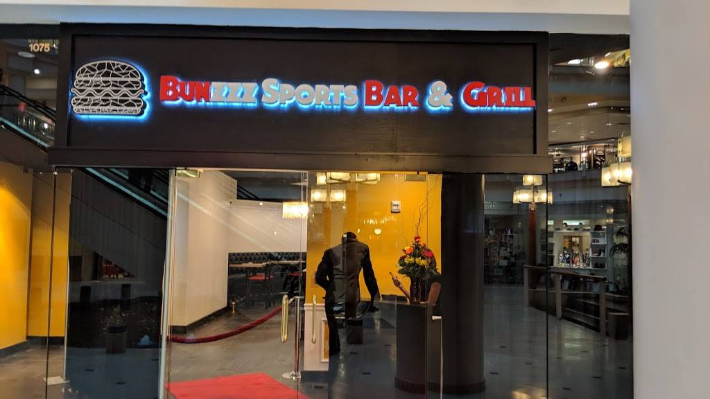 Bunzzz Sports Bar & Grill | restaurant | The Charmtastic Mile, 200 E Pratt St, Baltimore, MD 21202, USA | 4107277700 OR +1 410-727-7700