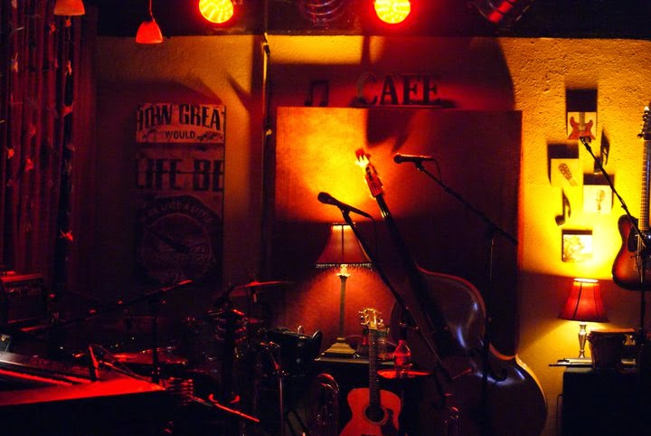 Hideaway Cafe | restaurant | 1756 Central Ave, St. Petersburg, FL 33712, USA | 7276447895 OR +1 727-644-7895