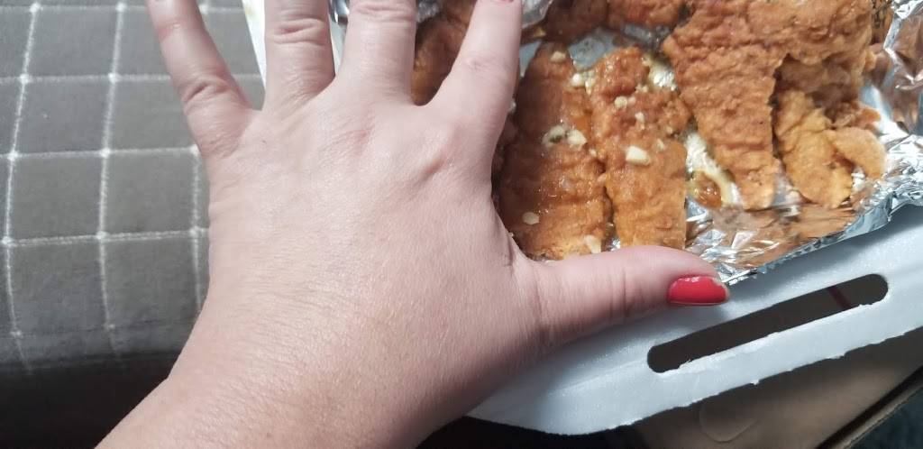 Johns Pizza & Subs | restaurant | 680 Campbell Blvd, Getzville, NY 14068, USA | 7166368600 OR +1 716-636-8600