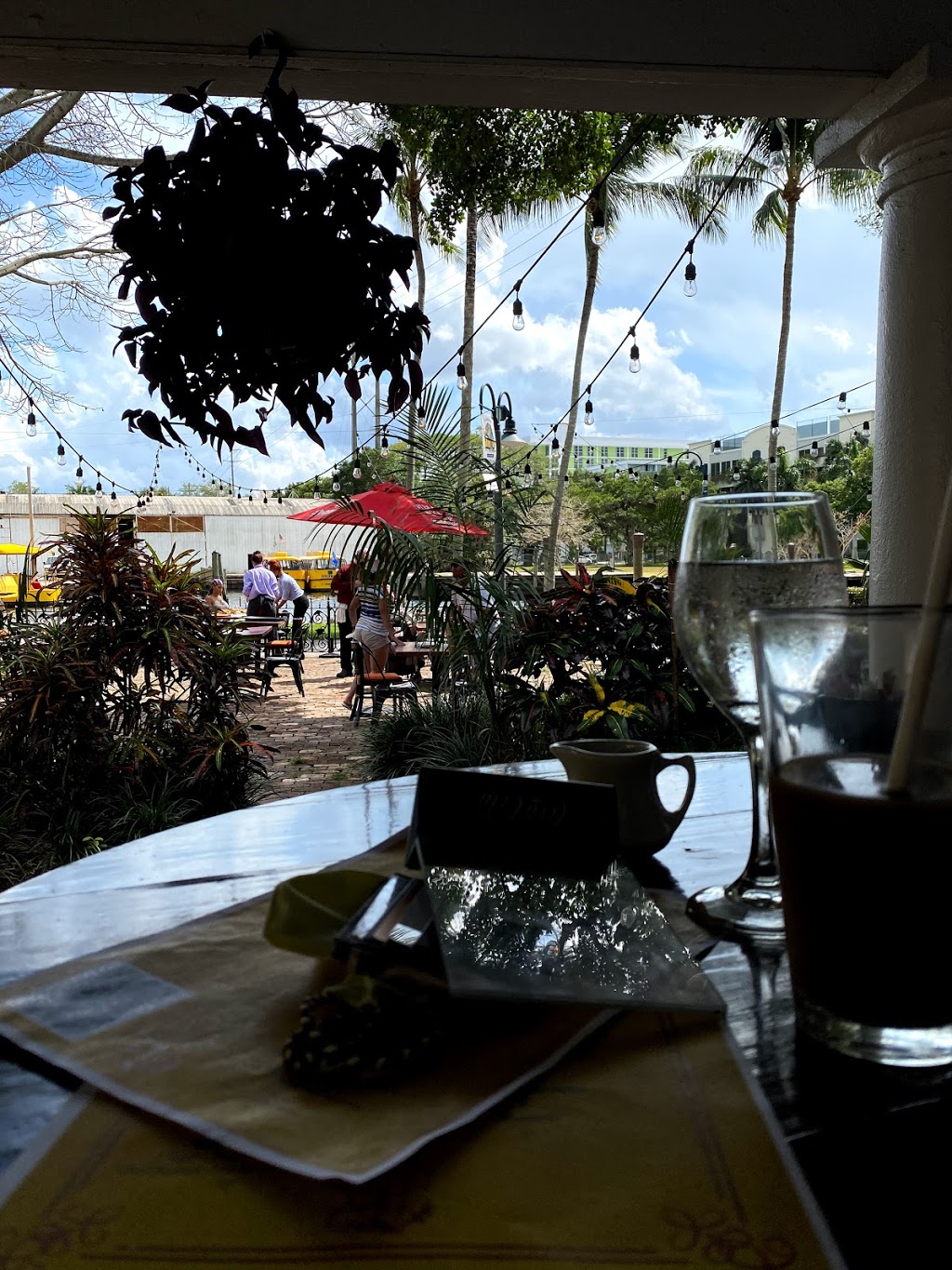 Riverhouse Restaurant | Vegan Village | cafe | 301 SW 3rd Ave, Fort Lauderdale, FL 33312, USA | 9542330735 OR +1 954-233-0735