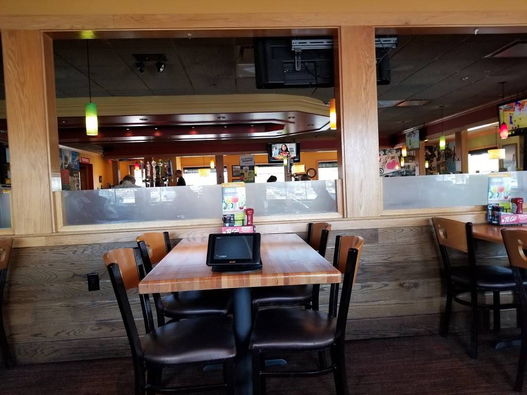 Applebees Grill + Bar | restaurant | 2053 S Alma School Rd, Mesa, AZ 85210, USA | 4808317557 OR +1 480-831-7557