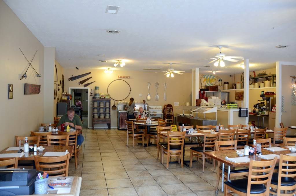 Revas Place | restaurant | 65-B Main St, Cadiz, KY 42211, USA | 2703487718 OR +1 270-348-7718
