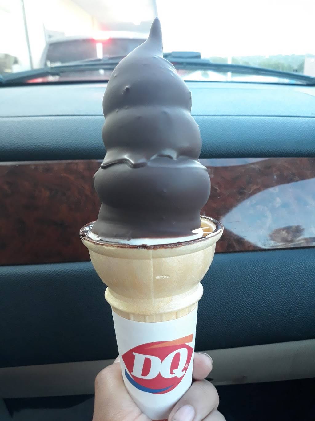 Dairy Queen Store | restaurant | 4418 Callaghan Rd, San Antonio, TX 78228, USA | 2104358820 OR +1 210-435-8820