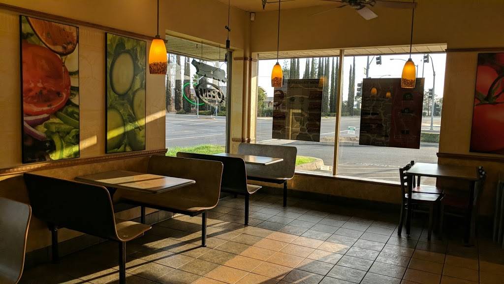 Subway | restaurant | 2448 N Clovis Ave, Fresno, CA 93727, USA | 5592922020 OR +1 559-292-2020