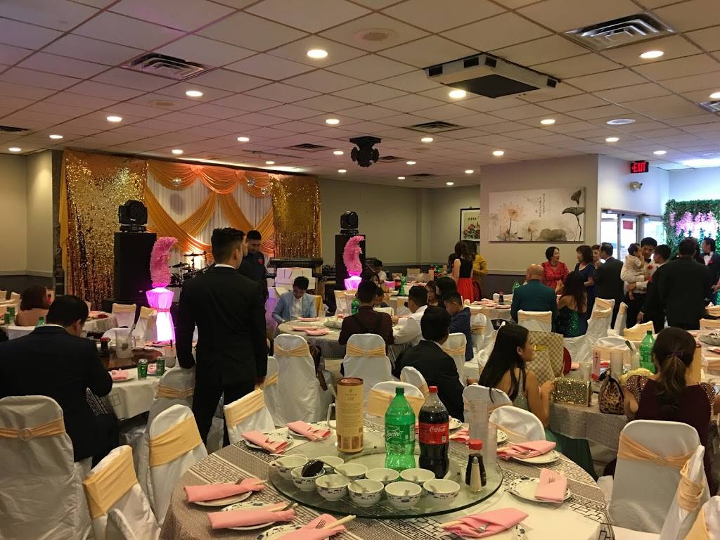 Silver Seafood Restaurant | restaurant | 4829 N Broadway, Chicago, IL 60640, USA | 7737840668 OR +1 773-784-0668