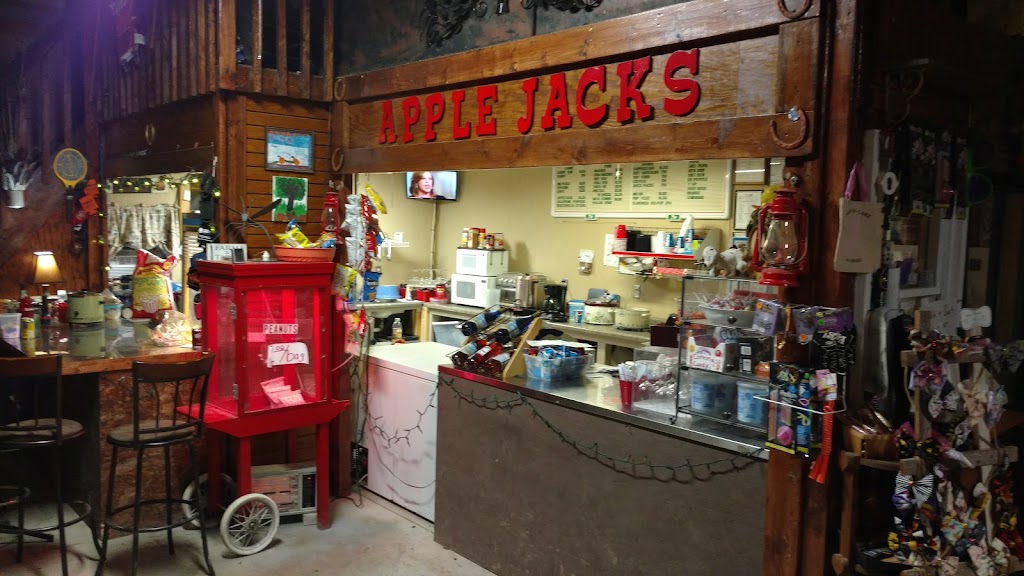 Pioneer Trail Orchard, Grill & Bar | restaurant | 21534 Chestnut Rd, Council Bluffs, IA 51503, USA | 7123661505 OR +1 712-366-1505