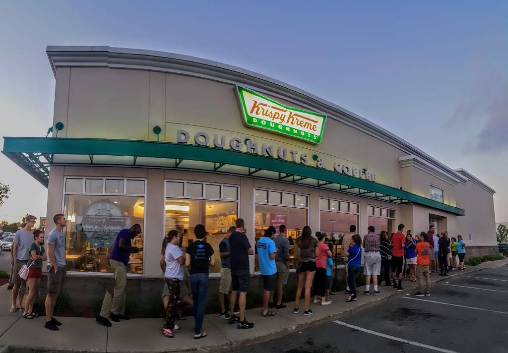 Krispy Kreme | bakery | 2700 E Beltline Ave SE, Grand Rapids, MI 49546, USA | 6164641630 OR +1 616-464-1630