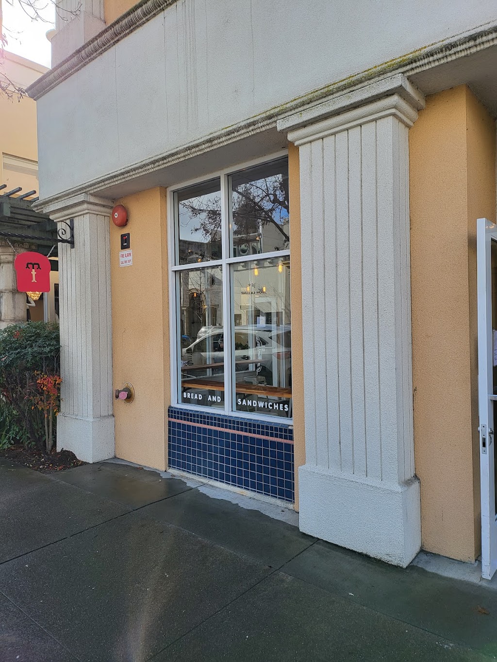 Troubadour Bread & Sandwiches | restaurant | 381 Healdsburg Ave, Healdsburg, CA 95448, USA | 7077563972 OR +1 707-756-3972