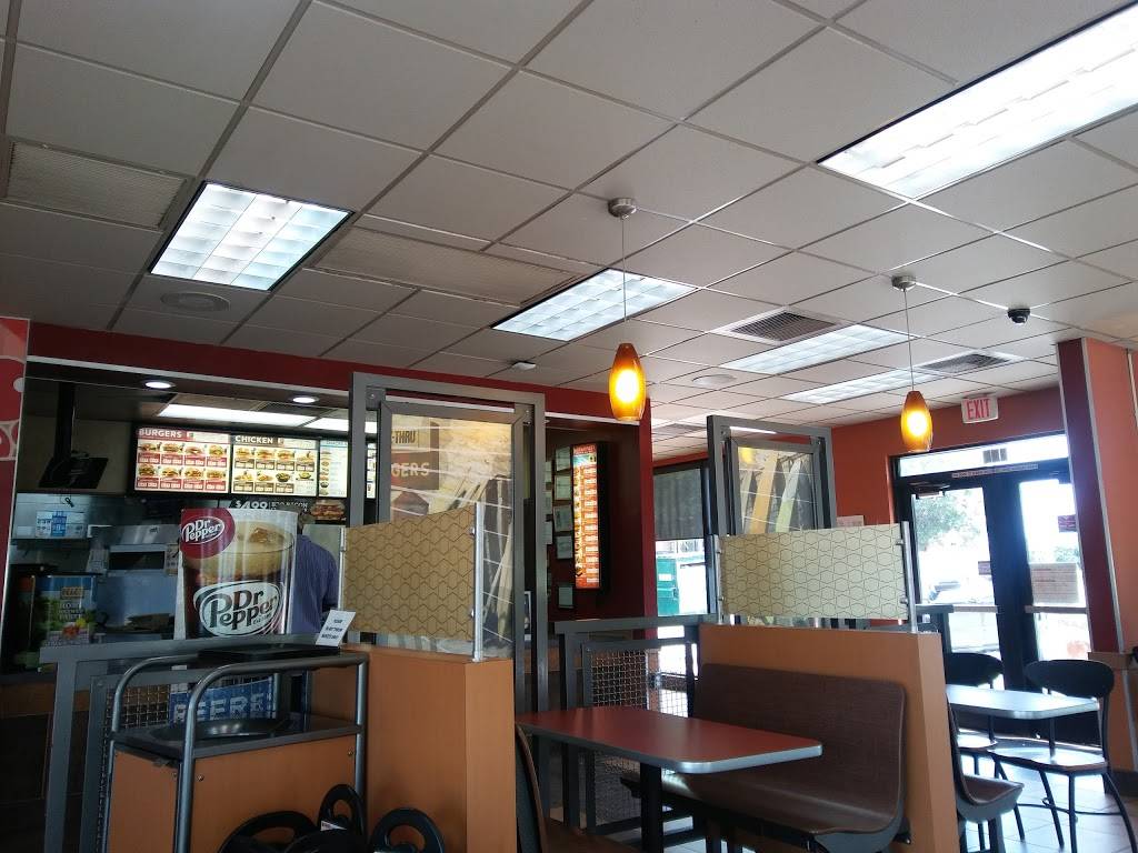 Jack in the Box | restaurant | 412 N Hwy 67, Cedar Hill, TX 75104, USA | 9722939727 OR +1 972-293-9727
