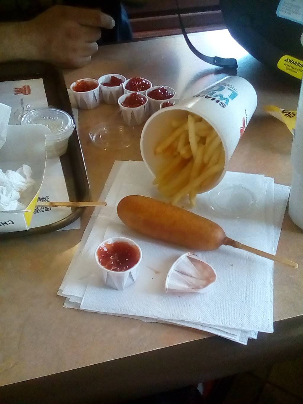 Wienerschnitzel | restaurant | 15555 Main St, Hesperia, CA 92345, USA | 7609499966 OR +1 760-949-9966