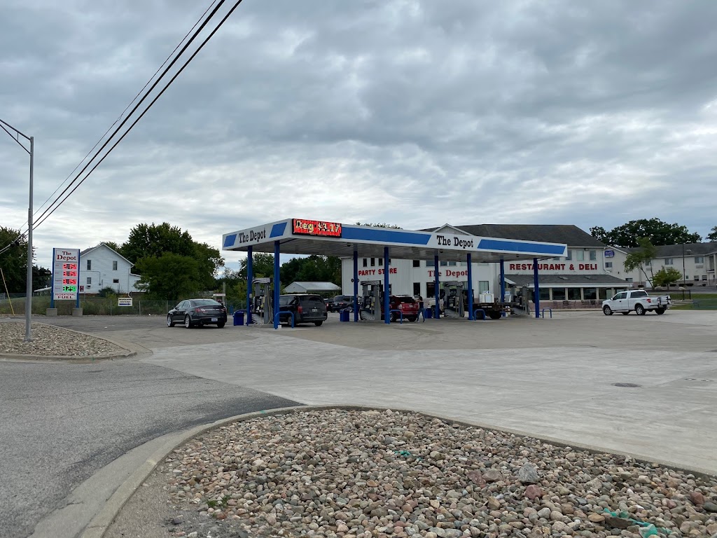 The Depot | restaurant | 1104 E Main St, Edmore, MI 48829, USA | 9894275256 OR +1 989-427-5256