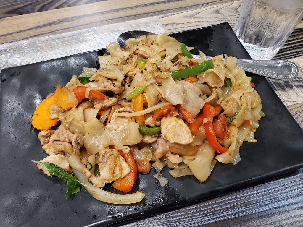 Wood Cafe Thai Cuisine | restaurant | 3250 Yorba Linda Blvd, Fullerton, CA 92831, USA | 6572481385 OR +1 657-248-1385