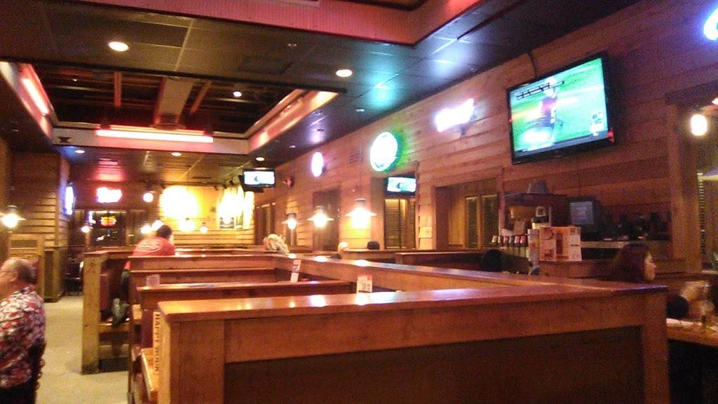 Logans Roadhouse | restaurant | Near Target and West Manchester Mall, 2180 York Crossing Dr, York, PA 17404, USA | 7177672776 OR +1 717-767-2776