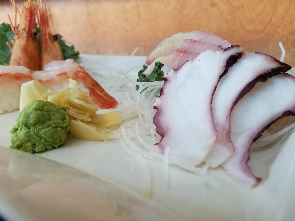 Kabuto Japanese Steakhouse and Sushi Bar | restaurant | 1617 Stanley Rd, Greensboro, NC 27407, USA | 3368525550 OR +1 336-852-5550