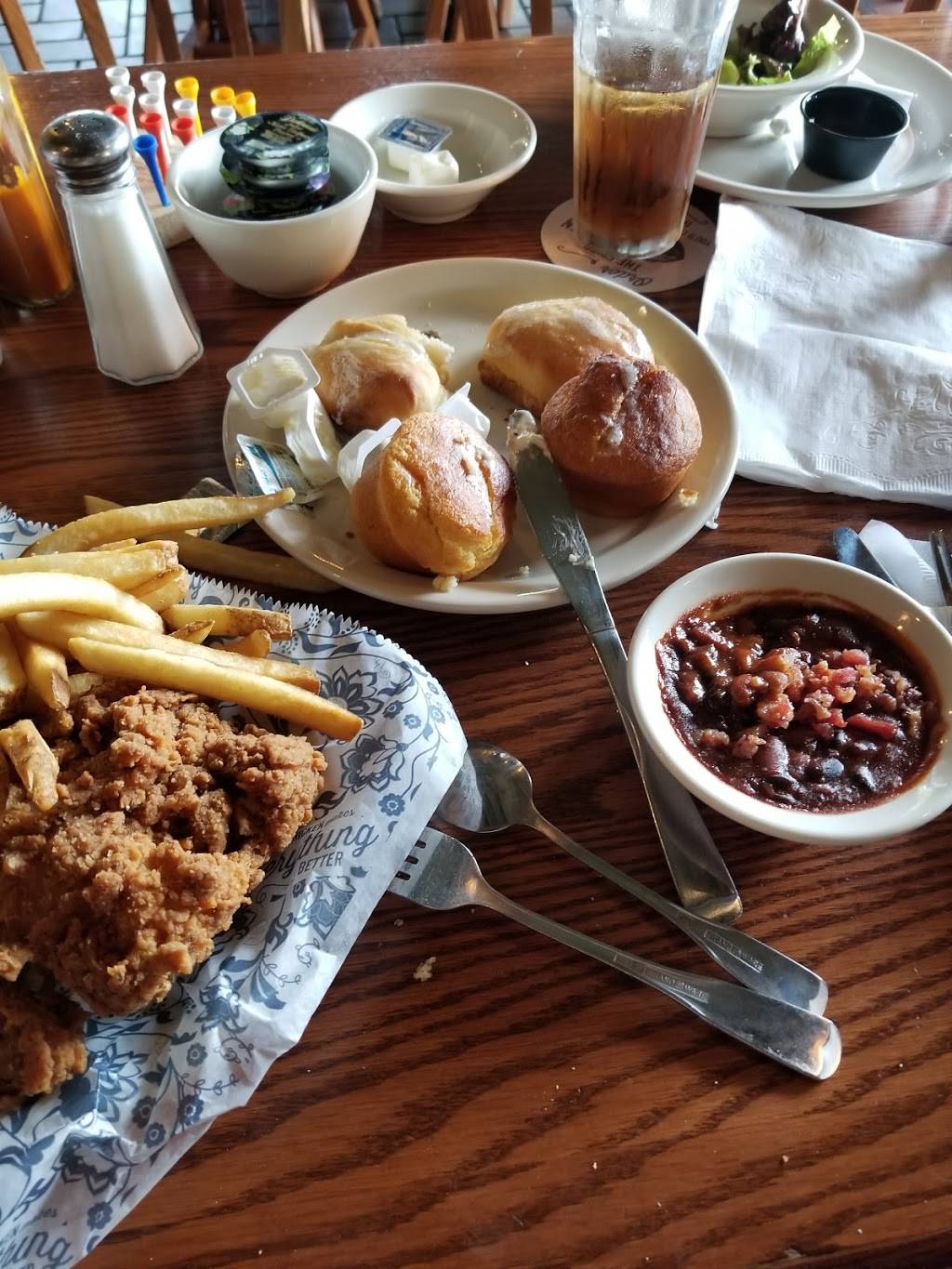 Cracker Barrel Old Country Store | restaurant | 1270 Cross Creek Dr, Saltillo, MS 38866, USA | 6626200820 OR +1 662-620-0820