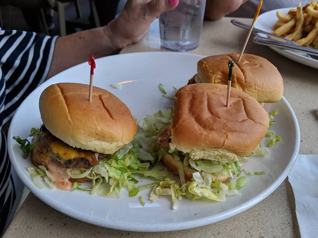 All American Sports Grill | restaurant | 16872 E Ave of the Fountains, Fountain Hills, AZ 85268, USA | 4808164625 OR +1 480-816-4625